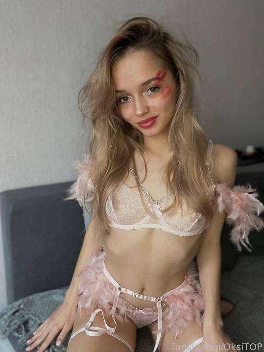 https://fans.ly/r/DianaLi 💎
Will you be my daddy? Or should I bend over and  wiggle my ass like your dog*y?😻

#butt #bondage #loli #schoolgirl #fyp