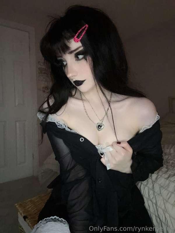 rynkerbellee image #1