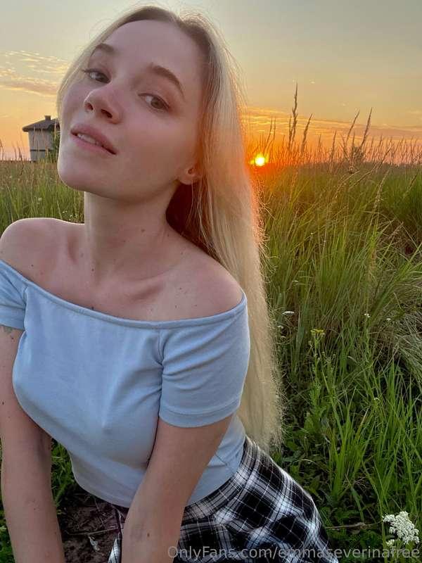 The golden hour is beautiful💕