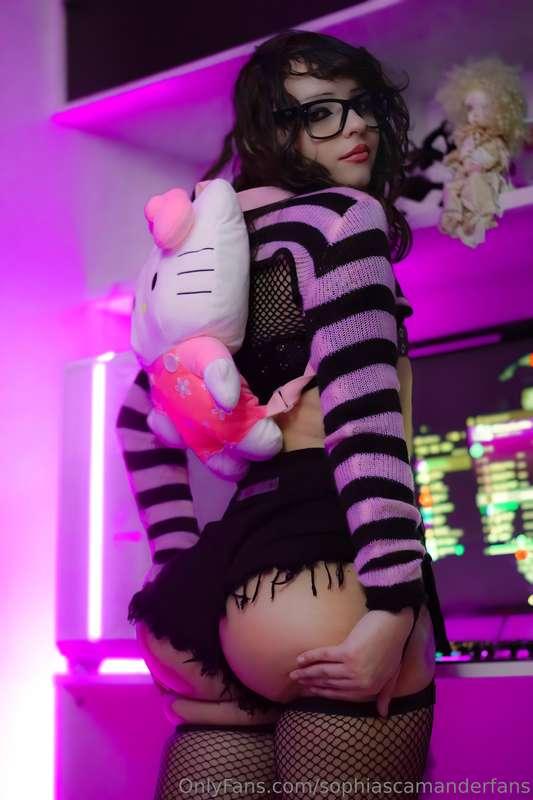 sophiascamanderfans image #0