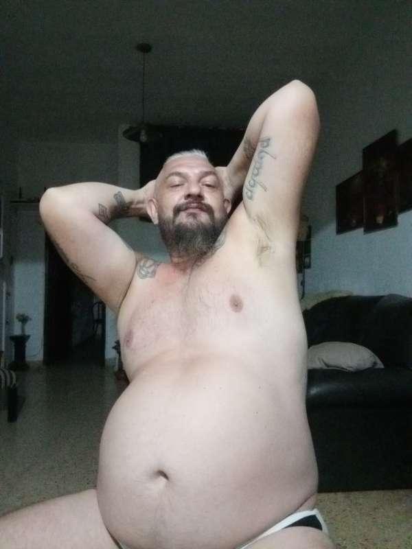 Some pics at pool from last sunday and after lot of good and beer