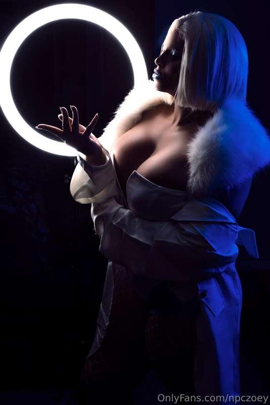 💎My Eyes Are Up Here💎Let's work our way through my Emma Fros..