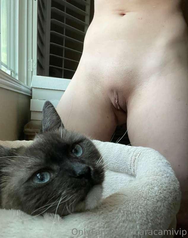 This is my favourite pussy 🥰 say hi 👋