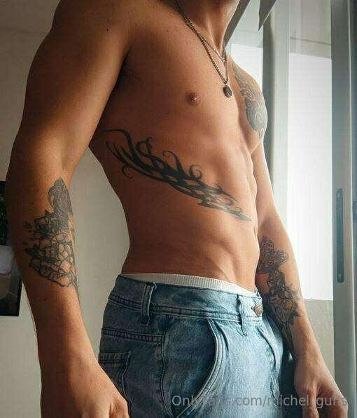 ⚡️𝑺𝑼𝑩𝑺𝑪𝑹𝑰𝑩𝑬 𝑭𝑶𝑹 𝑭𝑹𝑬𝑬 ⚡️

       😈 Your new bad boy 😈
       ..