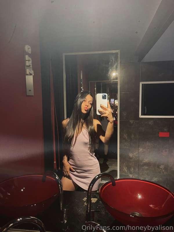 Daddy, shall we have some drinks? 🥂🍸