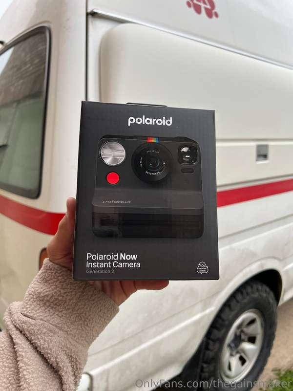 Selling Polaroids  3 for $200 Front/rear/flexing pics  Dm fo..