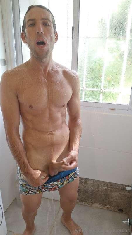 I leave you something very hot for you to enjoy. If you want..