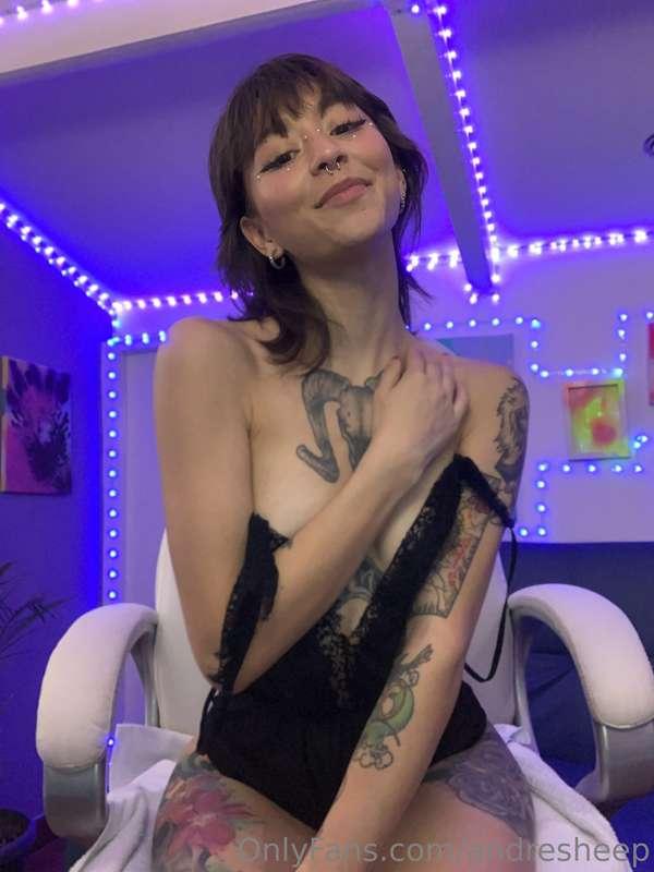 this.black.sheep image #1