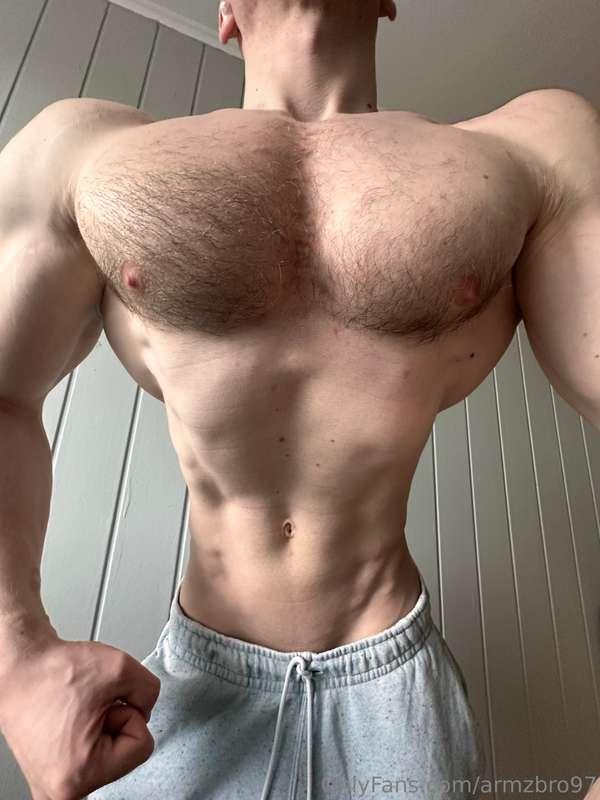 armzbro97 image #1