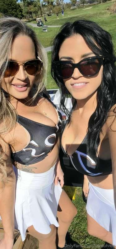 Got to take a break from work and work a golf tournament yes..
