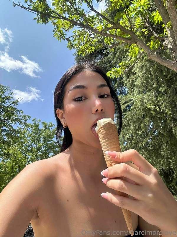 lick lick lick 😋