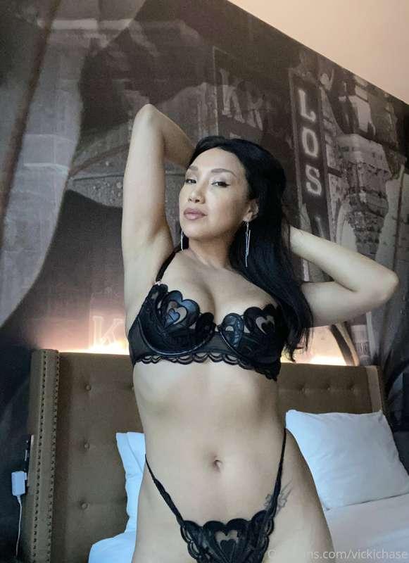 Spend Saturday night with me! 😍