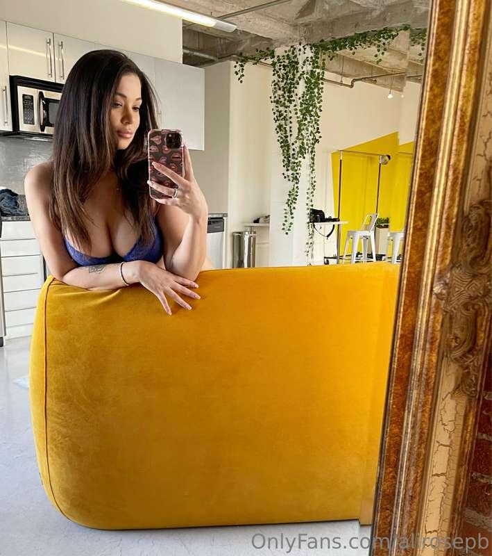 Is there any way that I can be more sexy for you babe ? DM m..