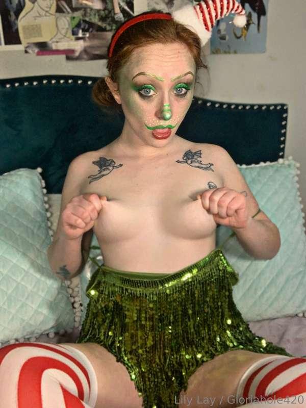 Xxxmas grinch titties 🎄