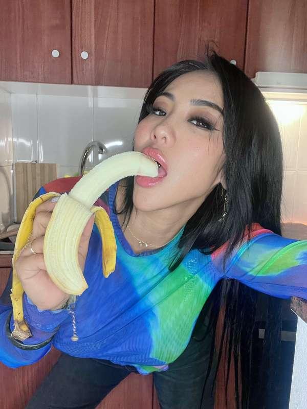 Do you want to finish in my mouth? 👀