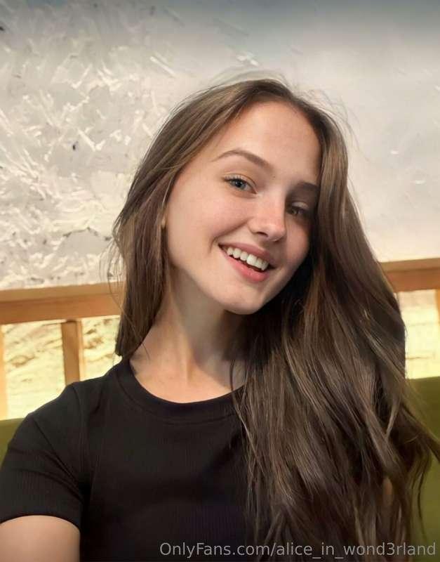 ⭐️ Subscribe FREE only NOW ⭐️

🍒@tatashy just turned 18 y.o...