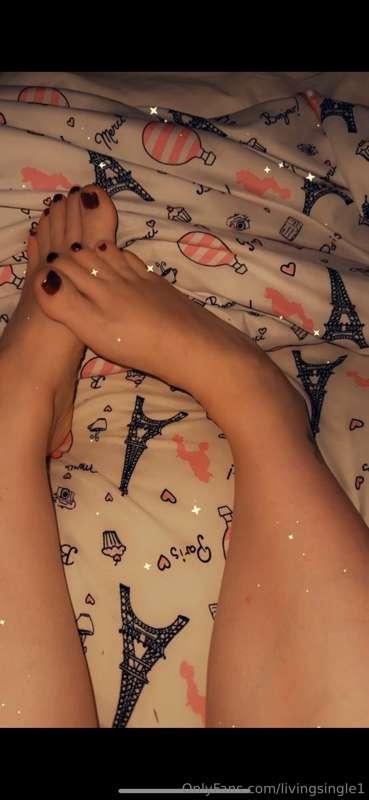 livingsingle1 image #1