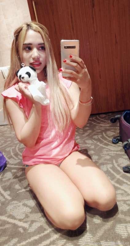 alitaleelee image #8