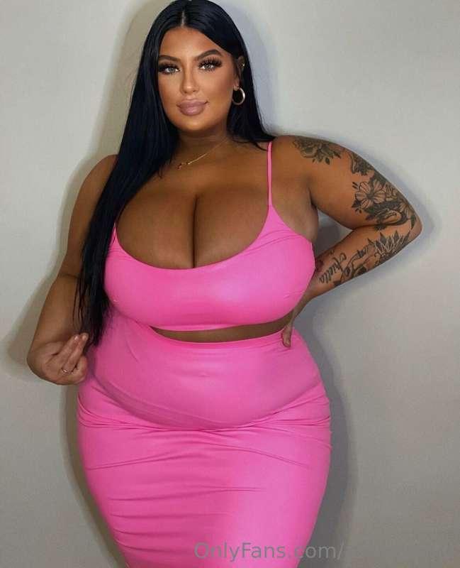 Big ❤️, bigger 🍒