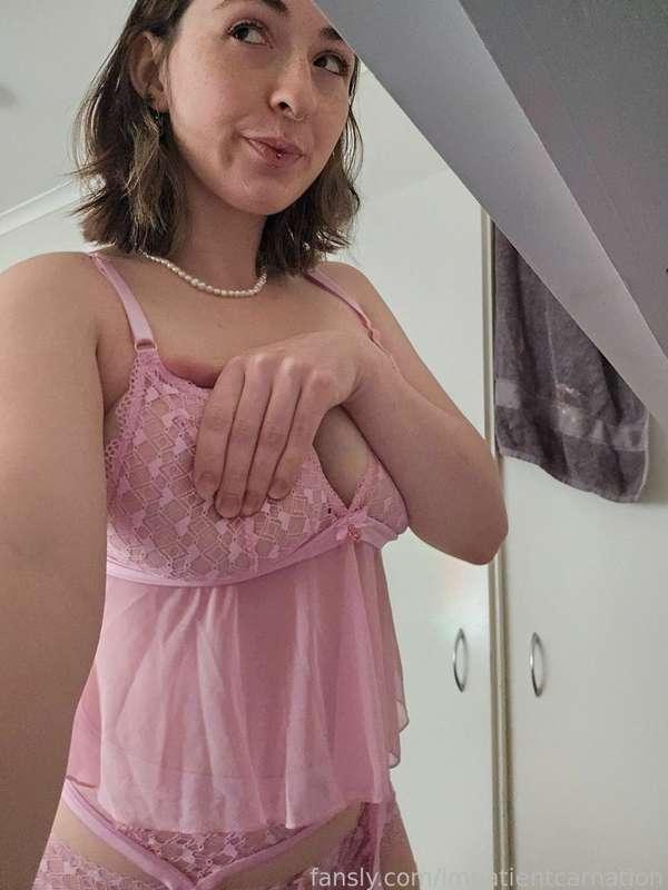 pink carnation 🌸🩷

#brunette #lingerie #milf #bigtits #bigareloas #lactation #pregnancy #fyp #impatientcarnation 