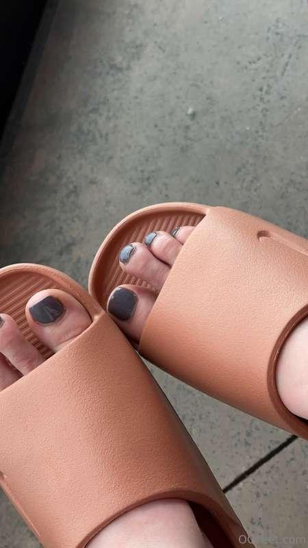 I’m in the mood to tease you even more today 💅