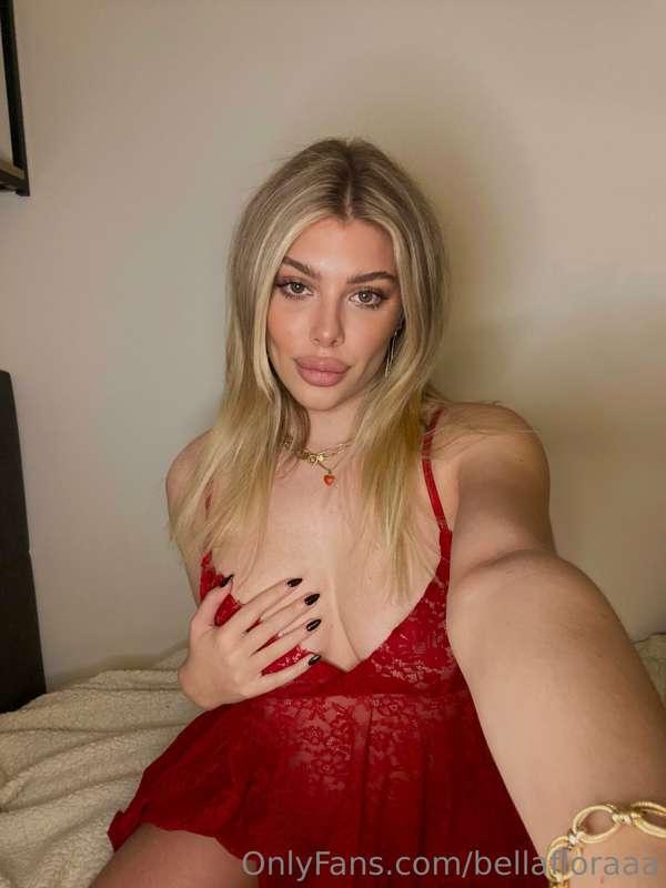 im feeling super horny today idk why 😅