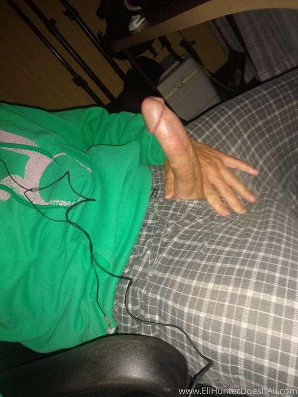 Working late nights gets my dick this hard. You can basicall..