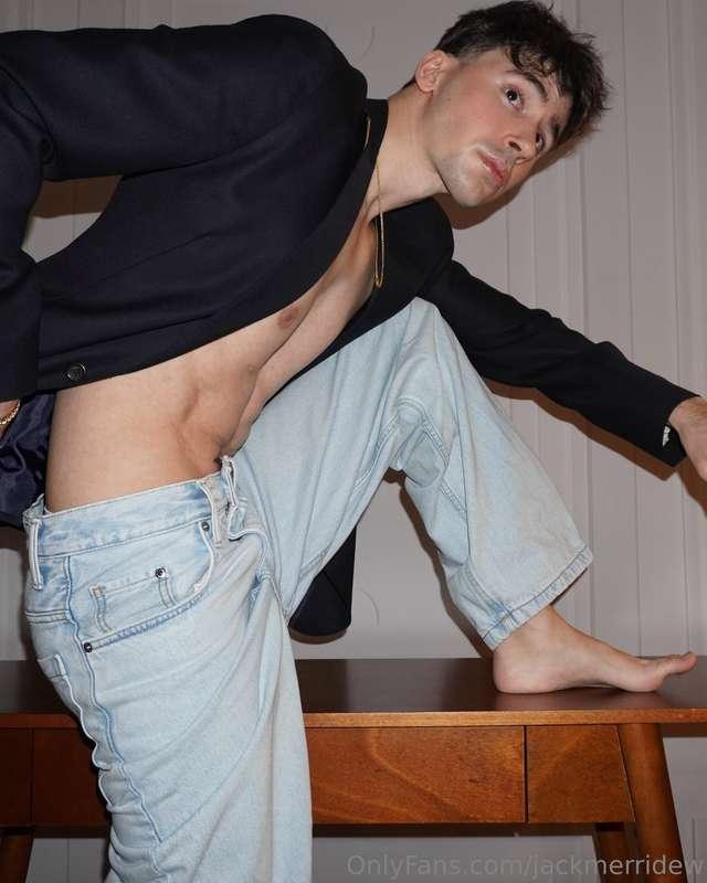 Happy Sunday 🤙🏻 Hope yours is chill.