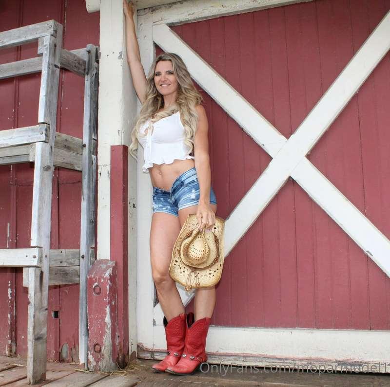 Throwback Thursday ❤️🤍💙