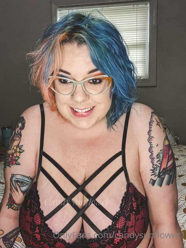 Happy Titty Tuesday Babes 😘