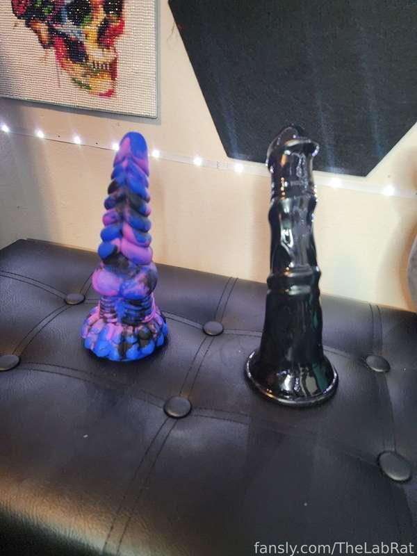 🖤New toy time!🖤

#FYP #sextoy #dildo #goth #alt #knot #unboxing