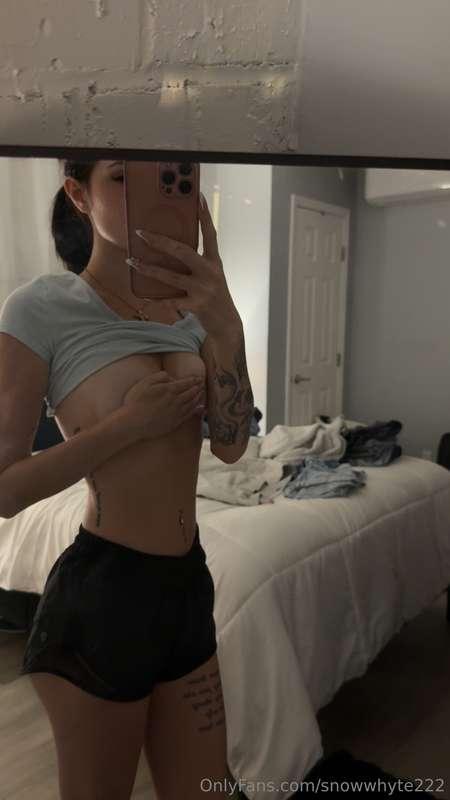 Active and horny baby.. who wants to play 😫💦