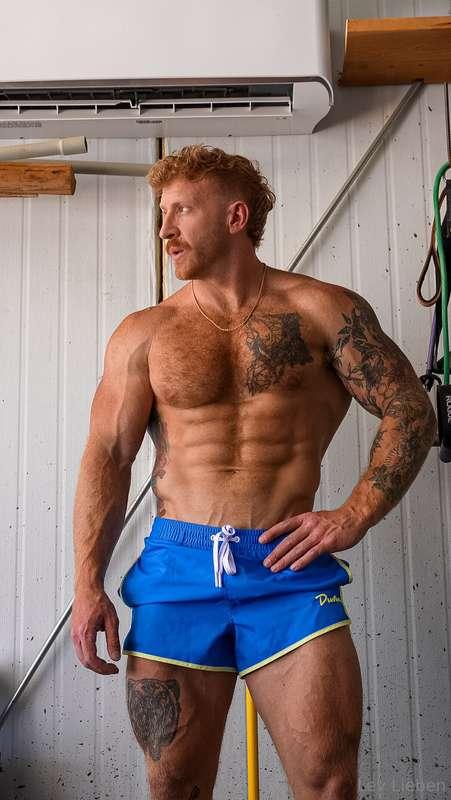 Just a man and his filthy thoughts 💦👀