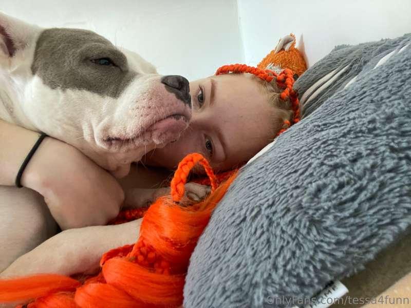 Stop staring at me or you might fall in love ! 🙈💖