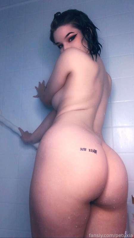 petuxia image #1