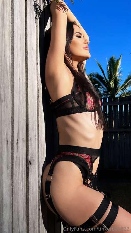 Waiting for the neighbour to make a move 🙄😏