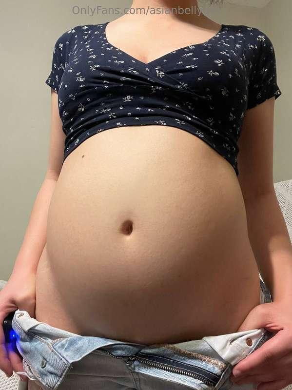 ancient chinese scrolls say that if you rub the tummy with o..