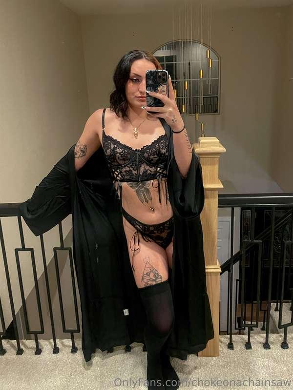 Caught in the act of being extra cute today 💖