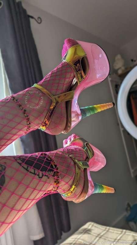 pixxiebuns image #2