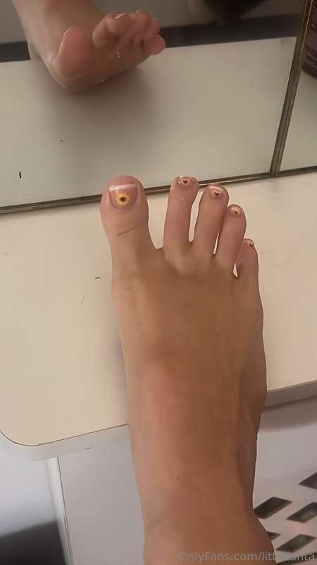 I did my own nails ♥️🌻