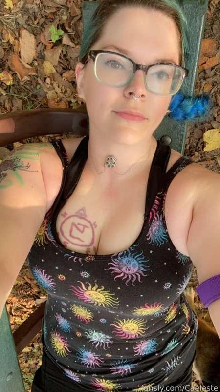 Got to take a few selfies when out running today. #fyp #lactation #lactating #hucow #hugetits #naturaltits #outside 