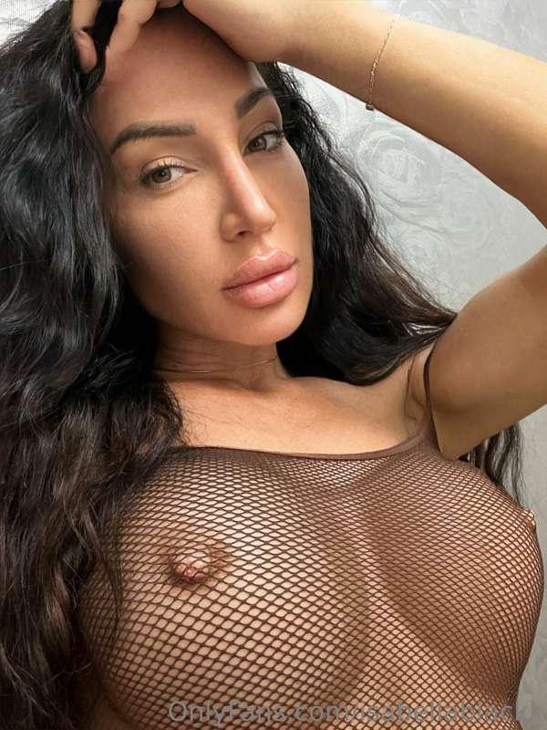 Do you want to tear the net? 🫦