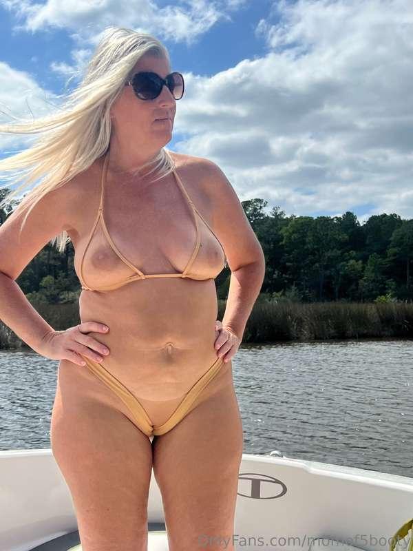 momof5booty image #10