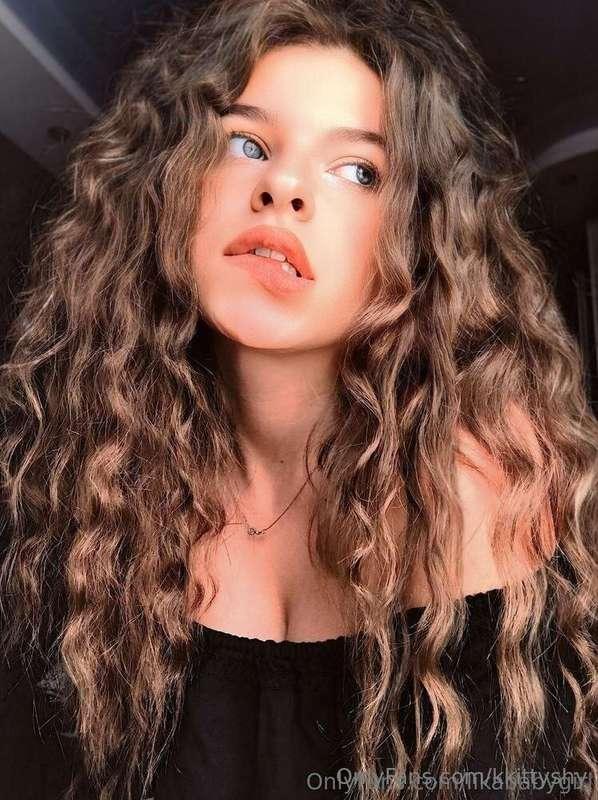 🎀FREE SUBSCRIPTION🎀 @likababygirl🎀Long-legged horny and wet ..