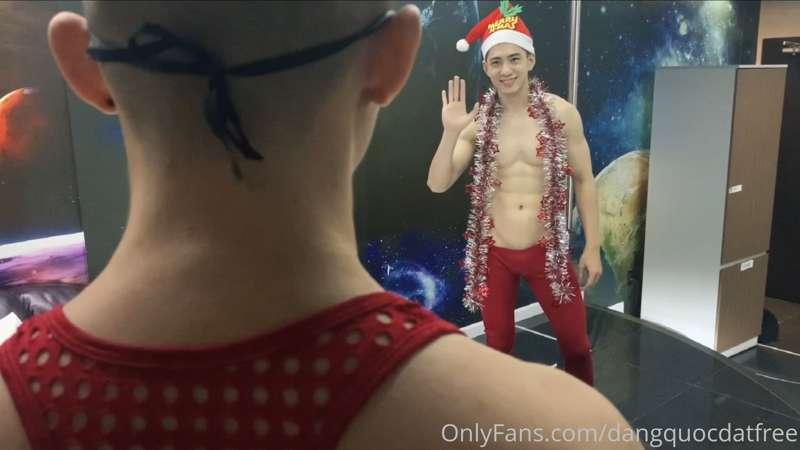 Do you like a video "Merry chistmas" Blowjob + Cumshot 1080p..