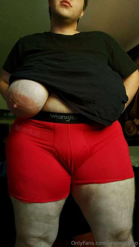 thecurvyprince main image