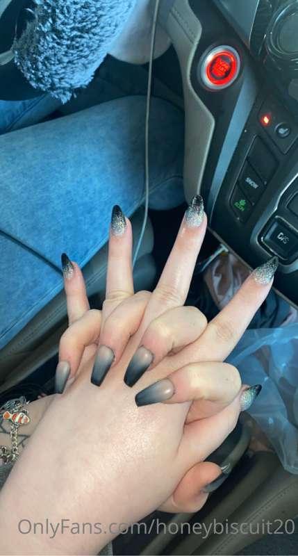 My sister and I got our nails done!!