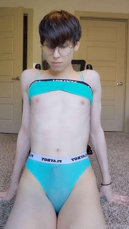 cutesyfemboy image #10