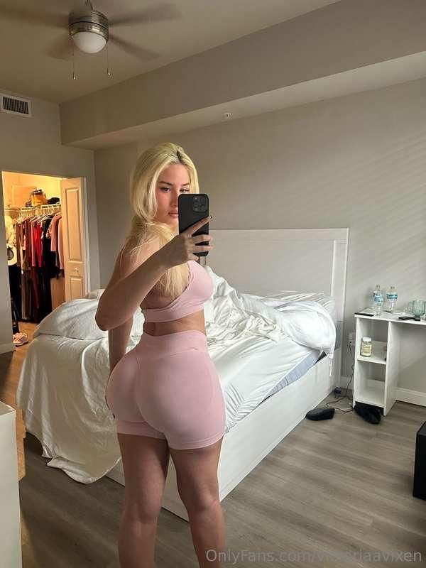 victoriaavixen image #0