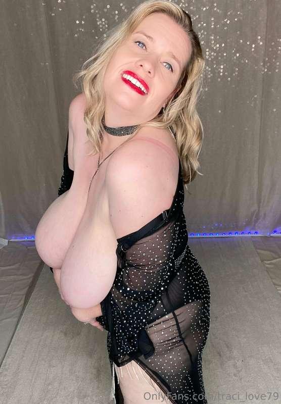 Good morning! Cum on my VIP page!💋

https://onlyfans.com/tra..